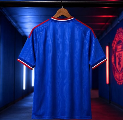 Manchester United Blue Football Jersey – Stylish Soccer Sports T-Shirt for Men
